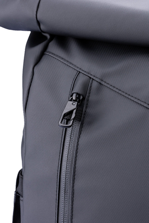 Plecak rolowany TROIKA Black Roll Top, czarny