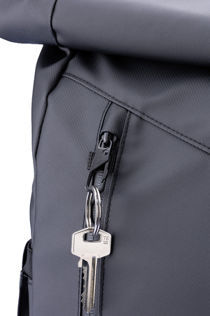 Plecak rolowany TROIKA Black Roll Top, czarny